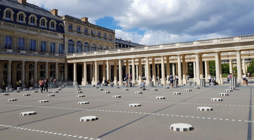 Colonnes de Buren - Les Deux Plateaux