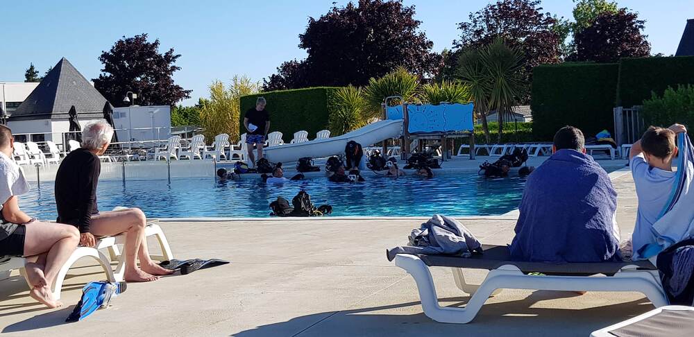 Baptême de plongée à Carnac en piscine