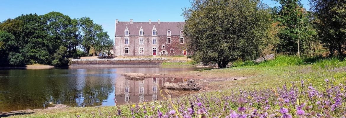 Château de Comper, Centre de l'imaginaire arthurien