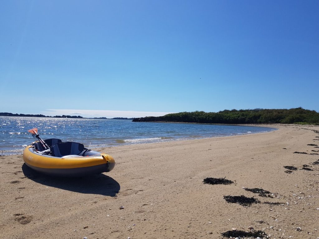 Kayak dans le Golfe du Morbihan à la découverte de l'île de Boëdic et de l'île Boëd