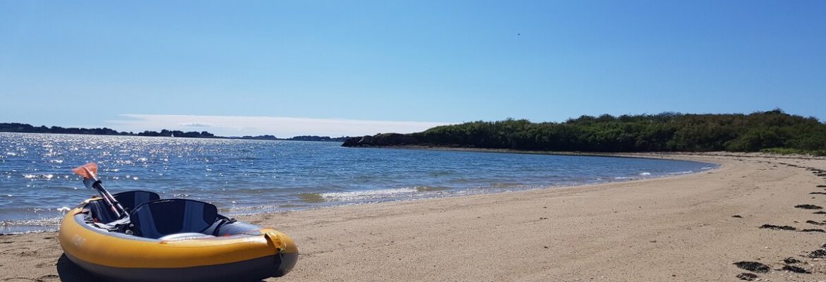 Kayak dans le Golfe du Morbihan à la découverte de l'île de Boëdic et de l'île Boëd