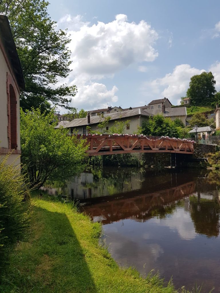 Week-end au lac de Vassivière : village d'Eymoutiers