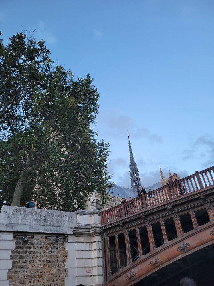 Diner croisière sur la Seine à Paris à bord du Capitaine Fracasse
