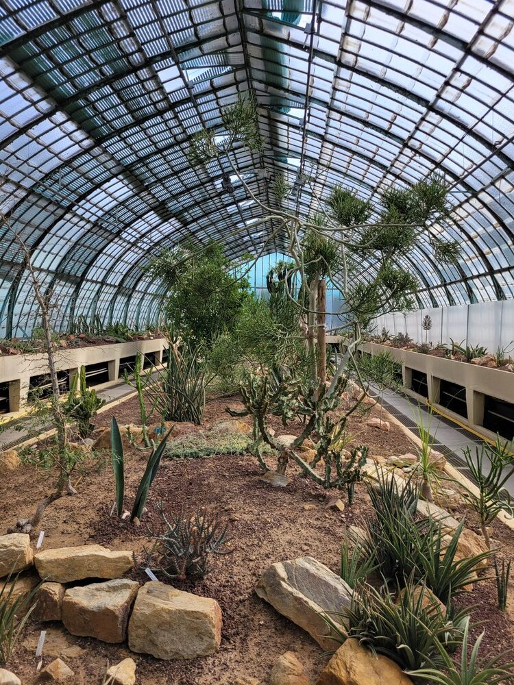 Jardin botanique de Paris : serres d'Auteuil